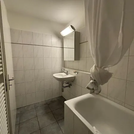 Modern 2br In The Center - Hoesch 12