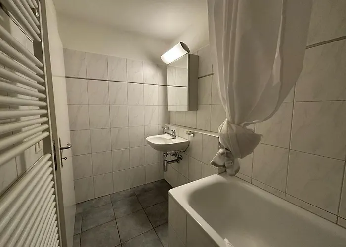 Modern 2br In The Center - Hoesch 12